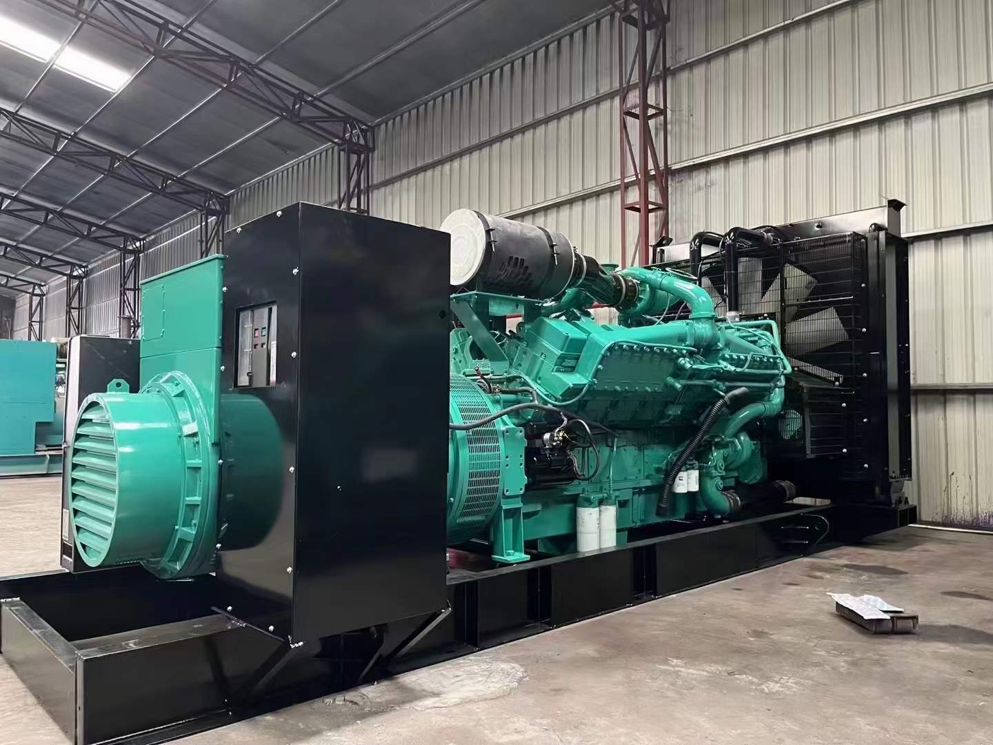 北辰如何降低 800kW 柴油发电机输出电流的波动？